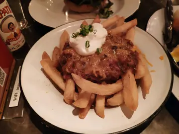 芝士辣肉酱薯条