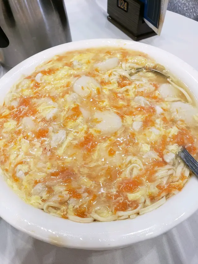 鴻圖蟹肉帶子窩伊麵