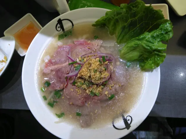 生牛肉牛骨湯河