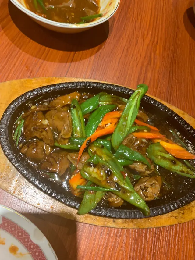 虎皮尖椒豉蒜爆鵝腸