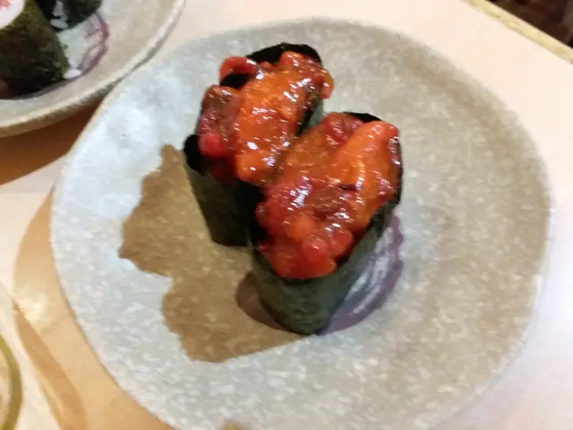 芝麻八爪魚軍艦壽司