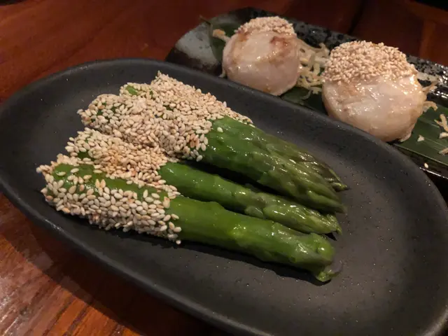 前菜芝麻露荀