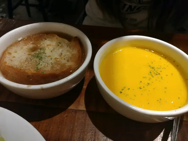 特濃南瓜栗米忌廉湯&法式芝士洋蔥湯