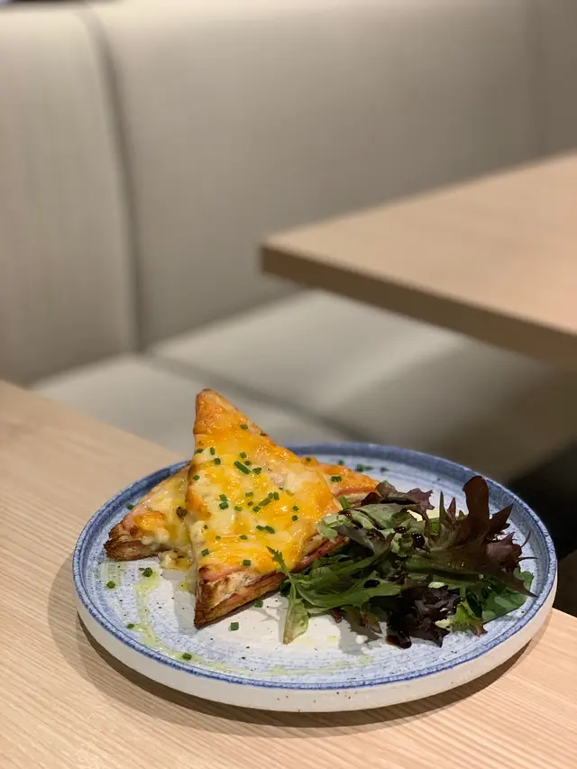 Ham and cheese sandwoch