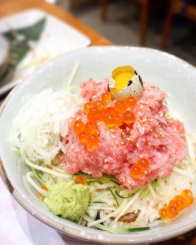 碎吞拿魚茸丼-限定