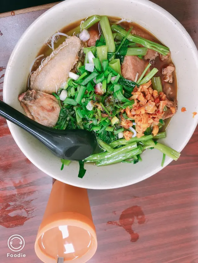 好食👍三餸一麵，仲有飲品，平。
