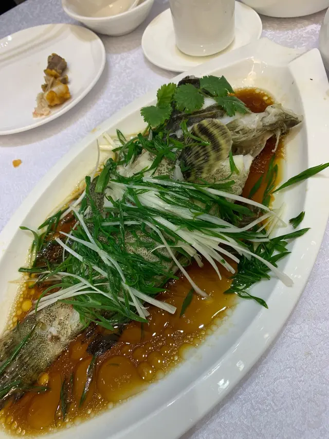 呢個價錢有條魚，新鮮啊😋😋😋😋