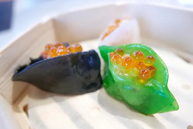 三文魚籽鳳眼餃