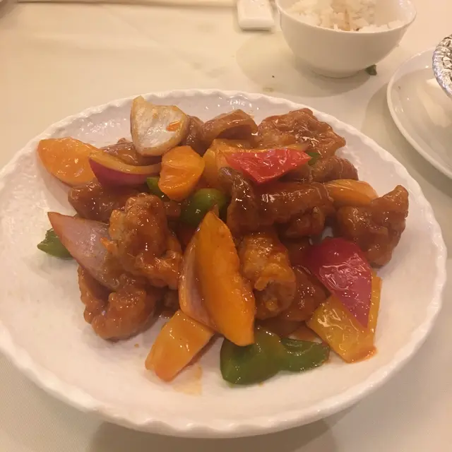 蜜桃咕嚕黑豚肉
