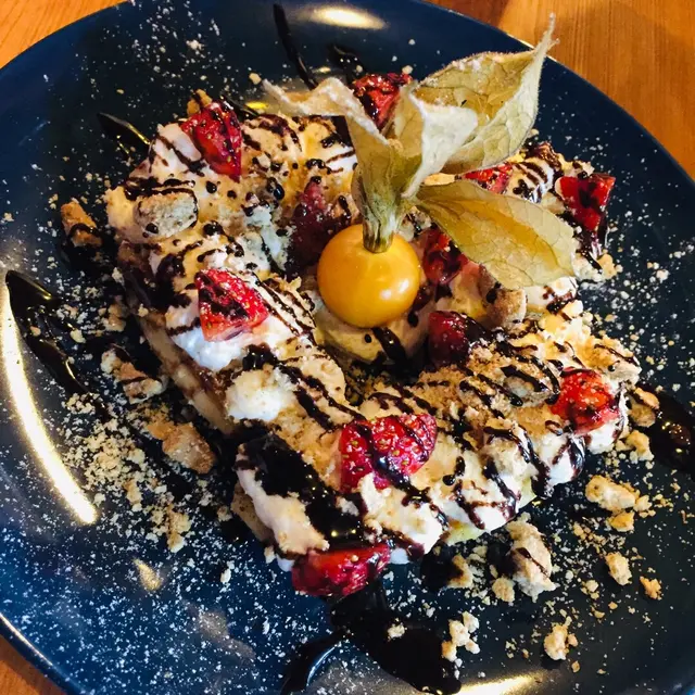 焦糖香蕉脆脆配朱古力醬