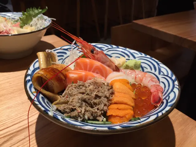 北海道刺身丼