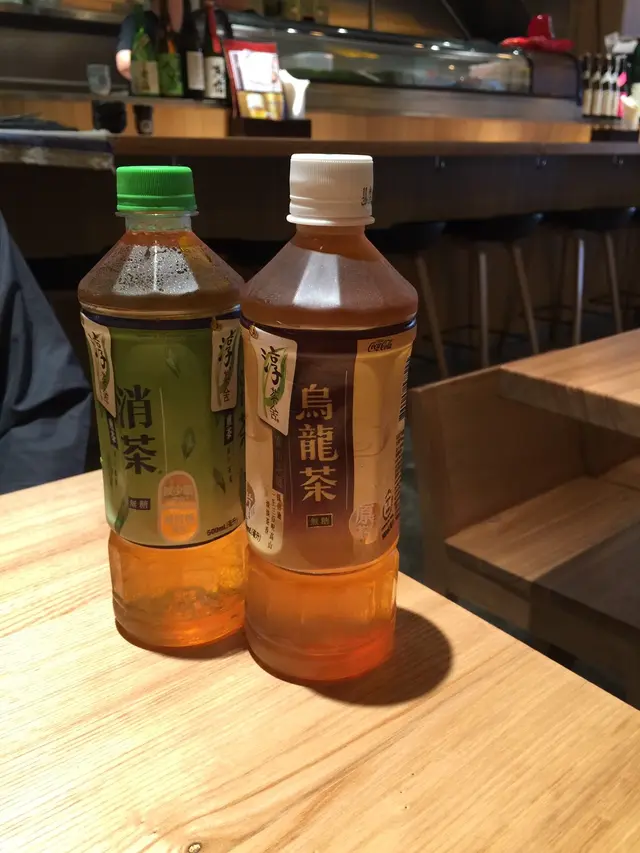 消茶/烏龍茶(@$16)