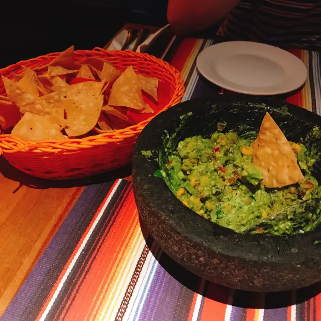 Signature Table-side Guacamole
