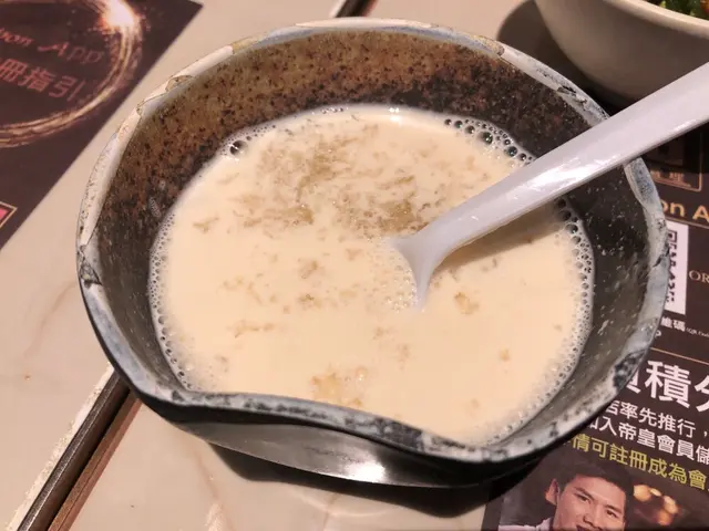 椰汁鮮奶海底椰燉燕窩