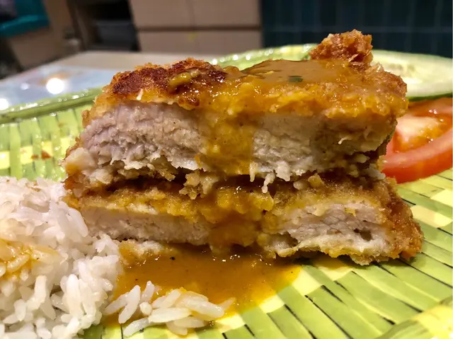 星馬咖喱厚切豬扒配香蘭飯