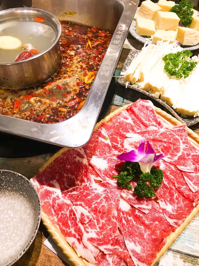 冰豆腐、金菇、安格斯牛頸脊