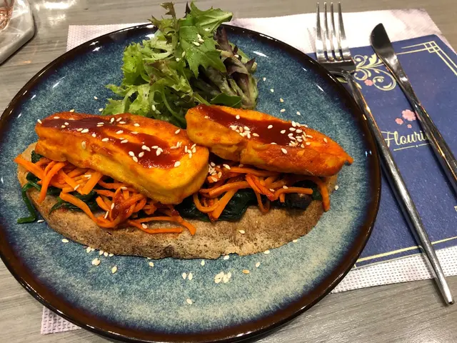 第二次都係dinner,  呢個toast有韓式泡菜味道