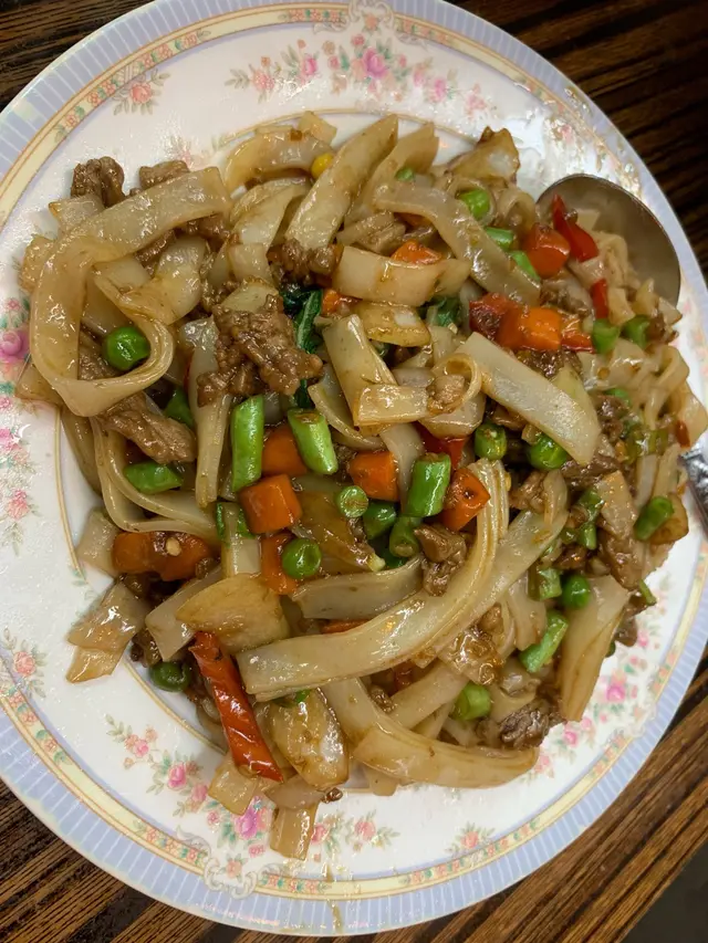 香葉牛肉炒河