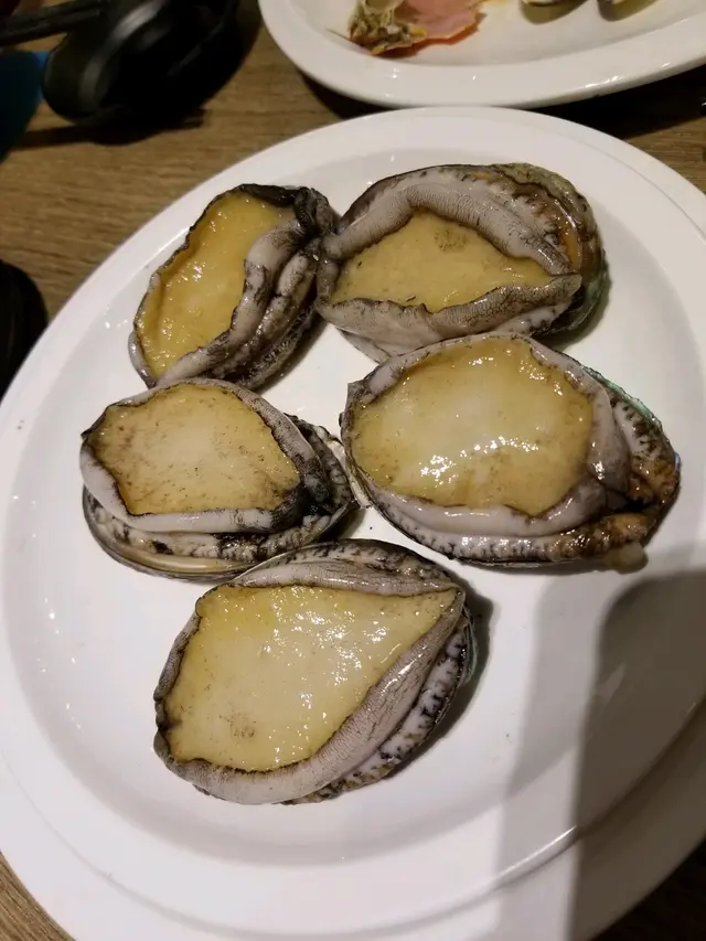 鮑魚比以前更大隻