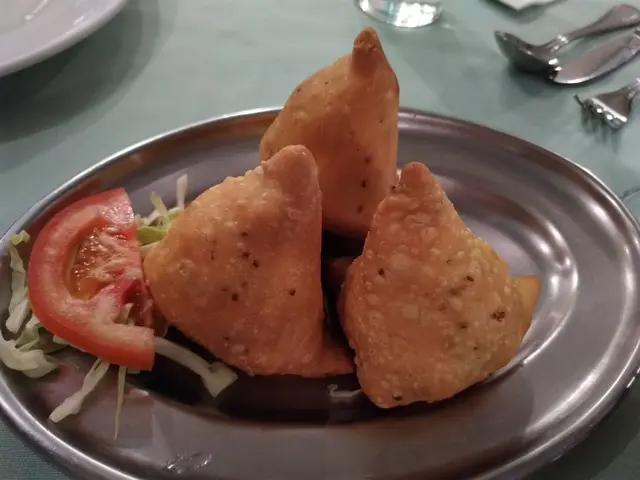 Vegetable samosa