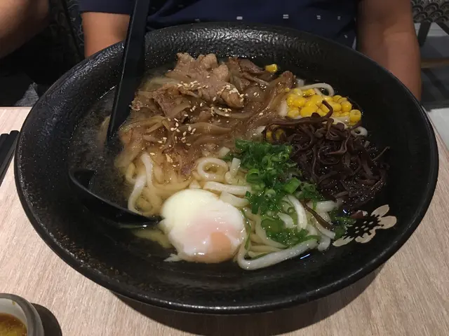 汁煮牛肉手打烏冬 (配溫泉蛋)