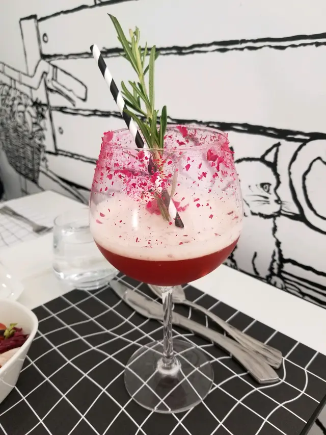 Rose tea