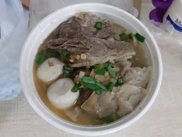 牛腩魚蛋河
