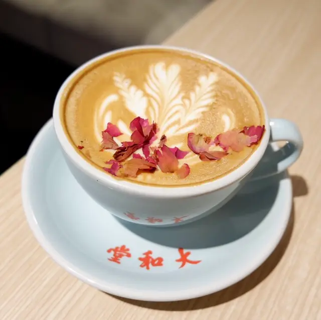 玫瑰鮮奶咖啡