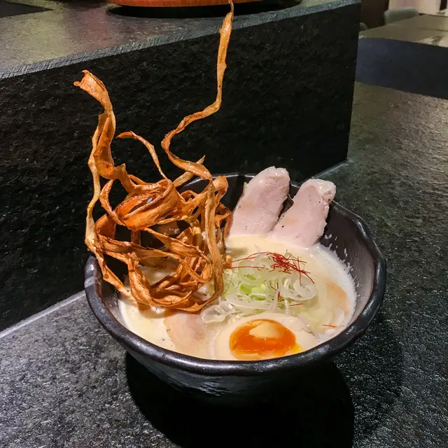 金鶴雞白湯拉麵