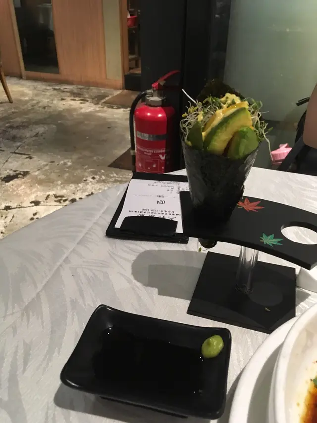 牛油果芒果手卷