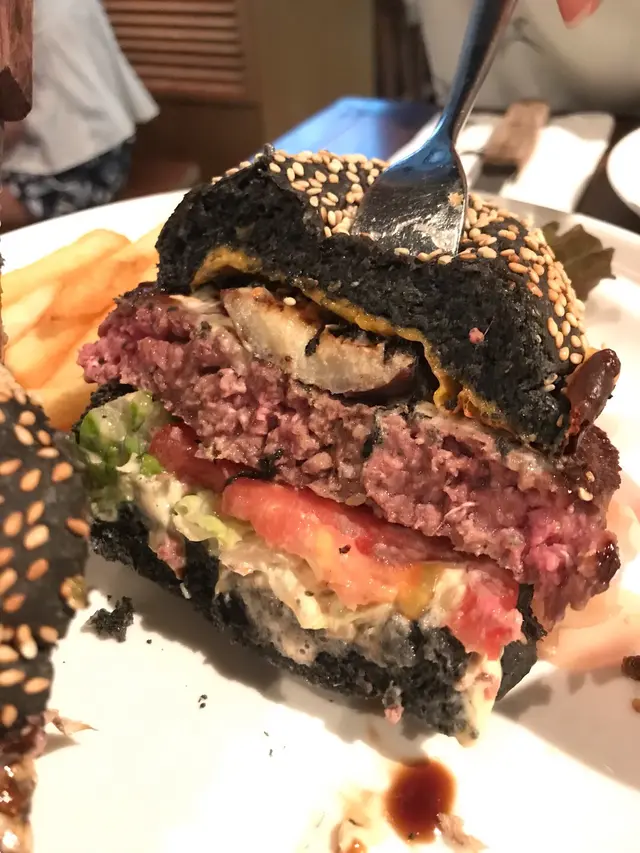 日式照燒茄子美國安格斯牛肉芝士漢堡伴薯條