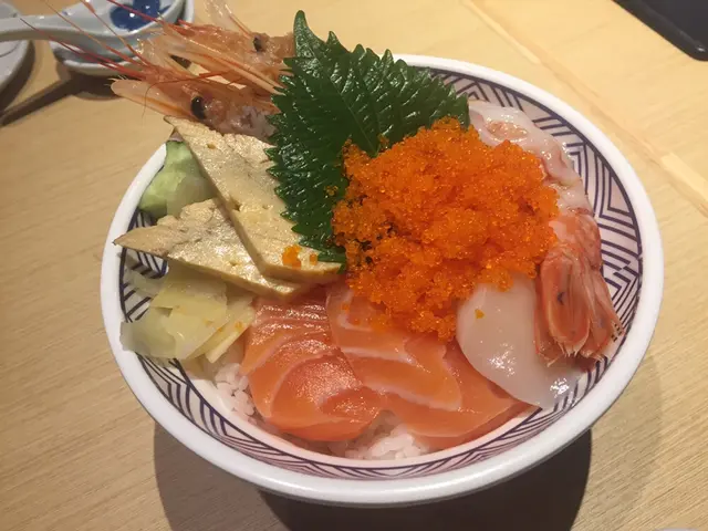 珍寶赤蝦海鮮丼