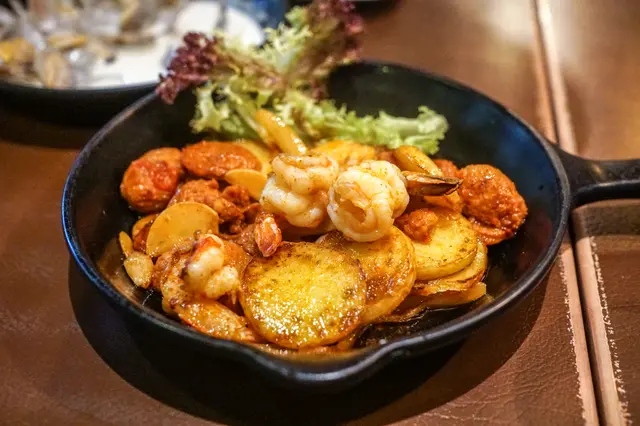 意式辣肉腸炒大蝦