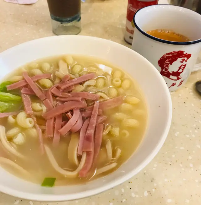 鮑魚絲火腿通粉