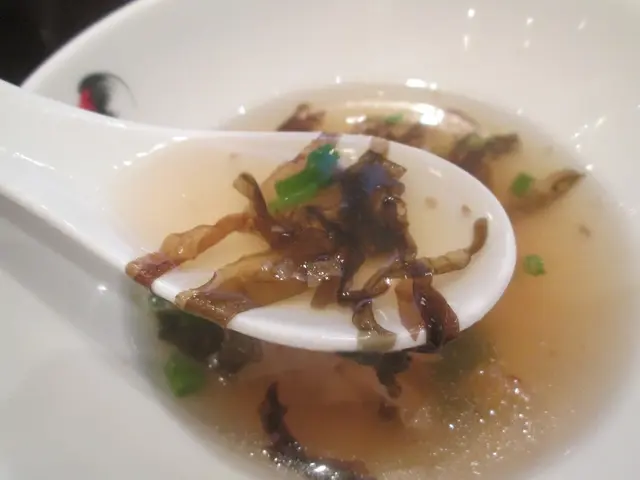 有一些紫菜添味