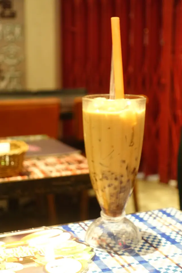 紅豆冰加港式奶茶配搭夠創新