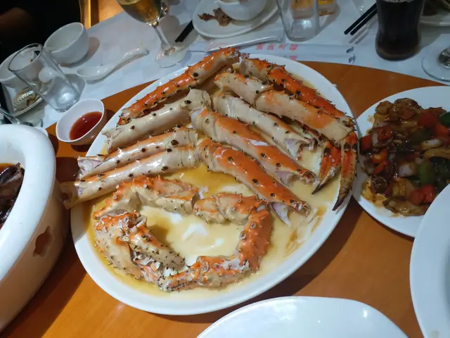 花鵰蛋白蒸長腳蟹腳