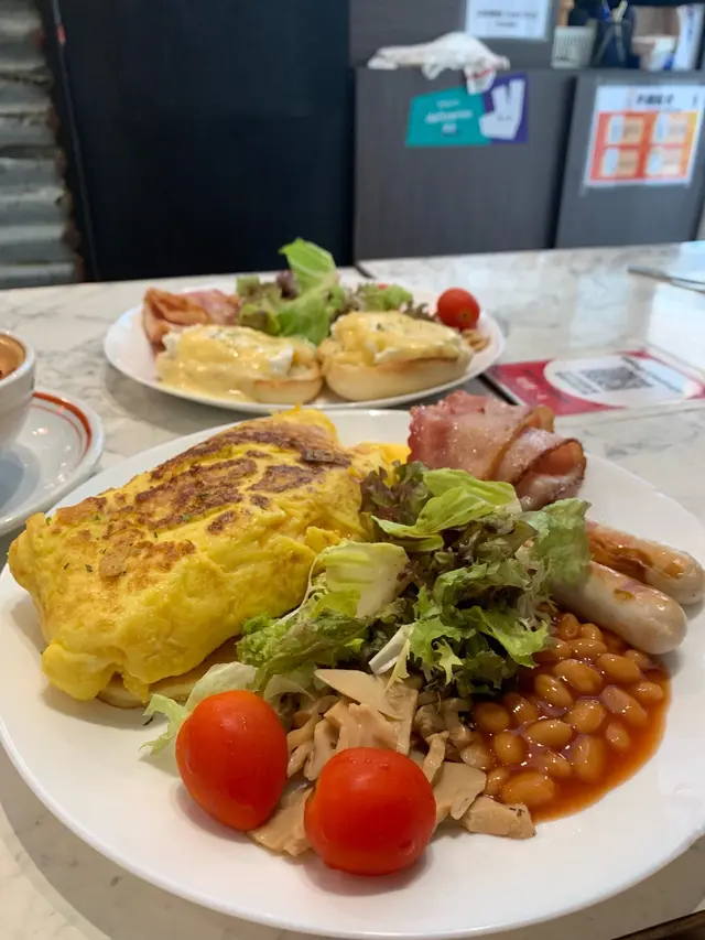 奄列都有點流心 入面仲有芝士 其他配料份量足夠