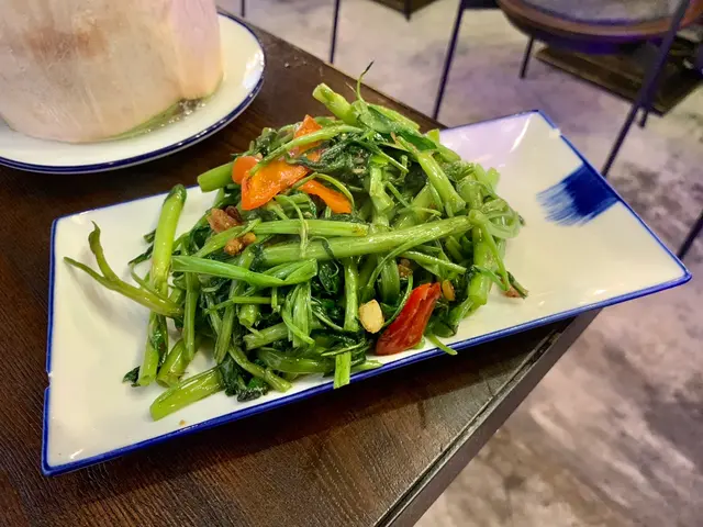 馬拉盞炒通菜