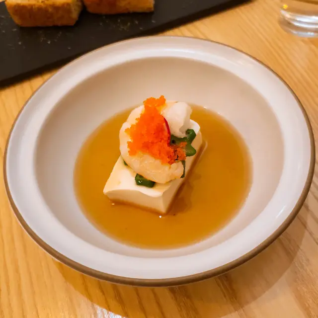 和風涼拌豆腐伴蝦肉秋葵