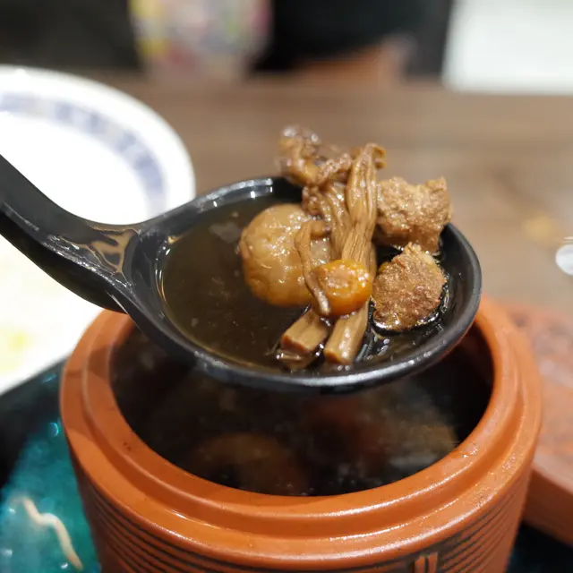茶樹菇姬茸菇豬展湯