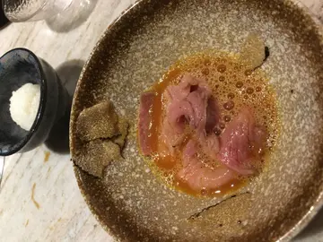 是日特選和牛配黑松露