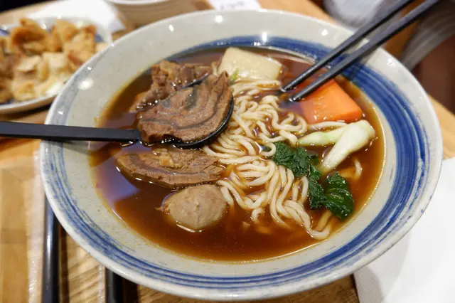 三盛牛肉麵(紅燒湯)