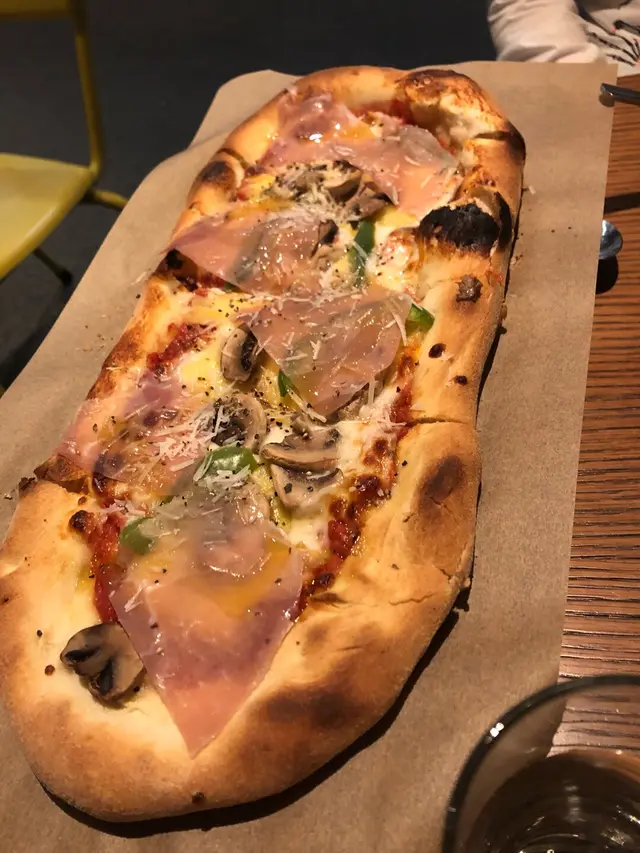 風乾火腿菠蘿pizza