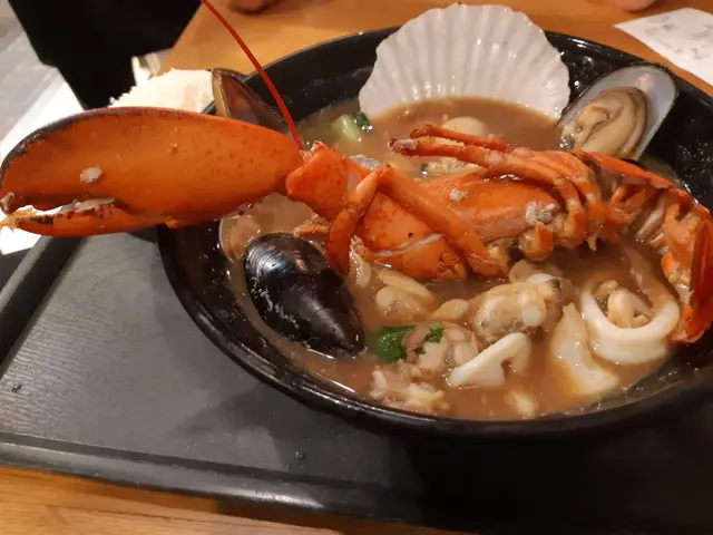 仲有蜆肉 , 青口