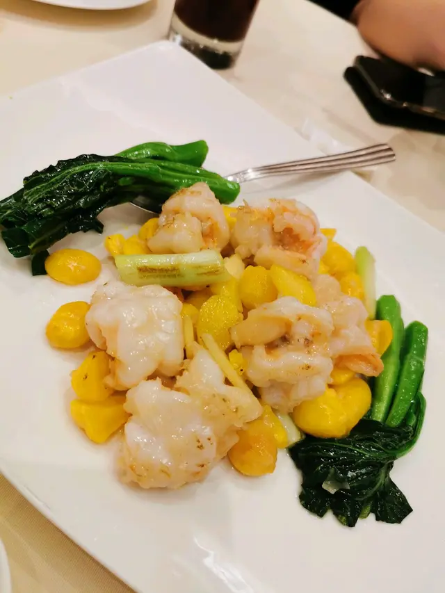 鳳眼果炒蝦球