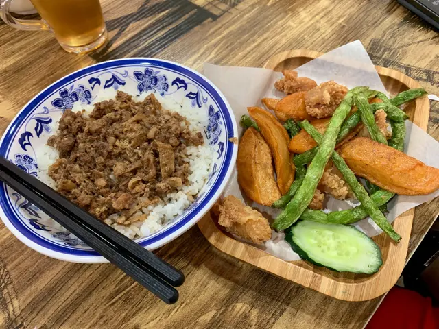 鹽酥拼盤 (四季豆、甜不辣、一口雞)