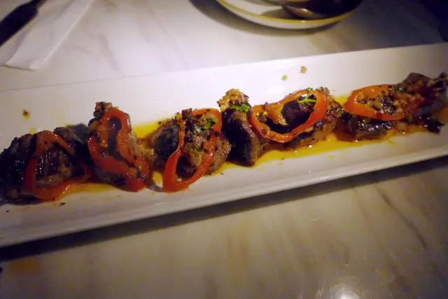 香蒜辣椒炒牛柳粒