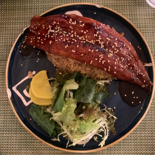 原條蒲燒鰻魚炒飯