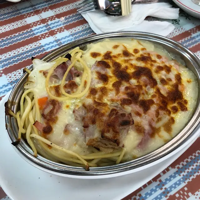 焗白汁火腿煙肉意粉